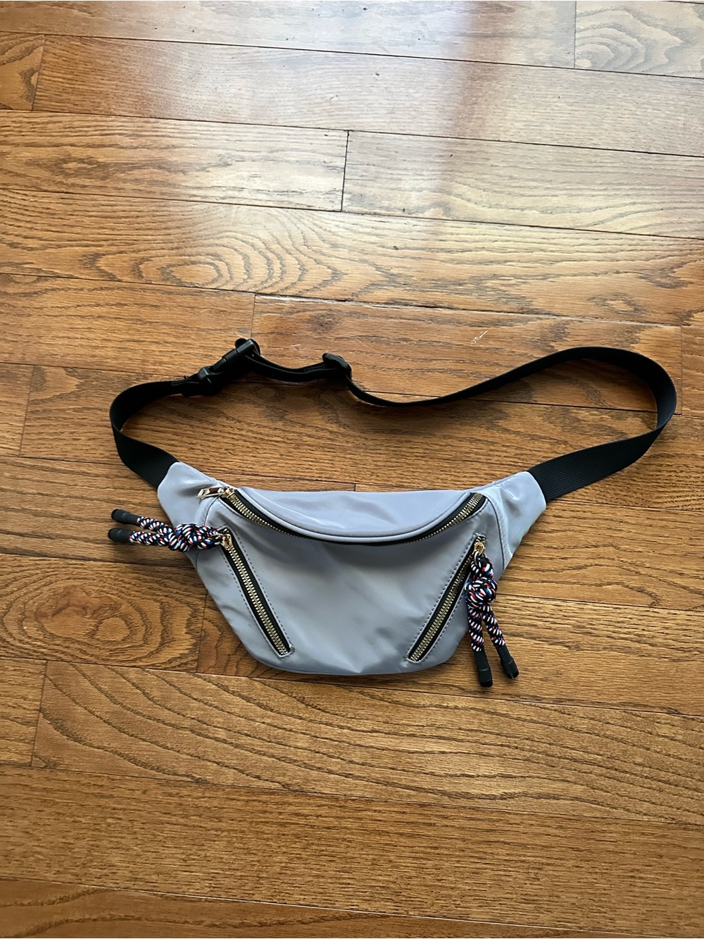 Like Dreams Gray Fanny Pack Belt Bag Triple Pocket Adjustable Strap Gold Zippers